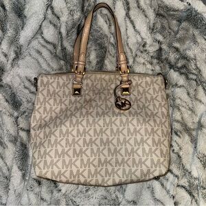 Michael kors tote bag